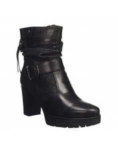 STIVALETTO CON TACCO... 2